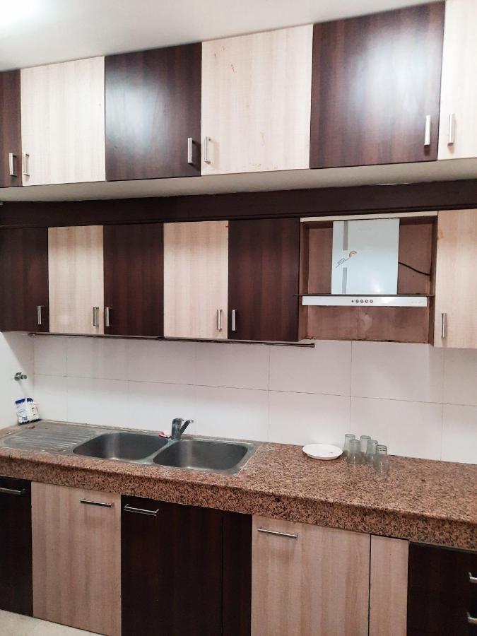 Royale Gardenia Apartment Ченай Екстериор снимка